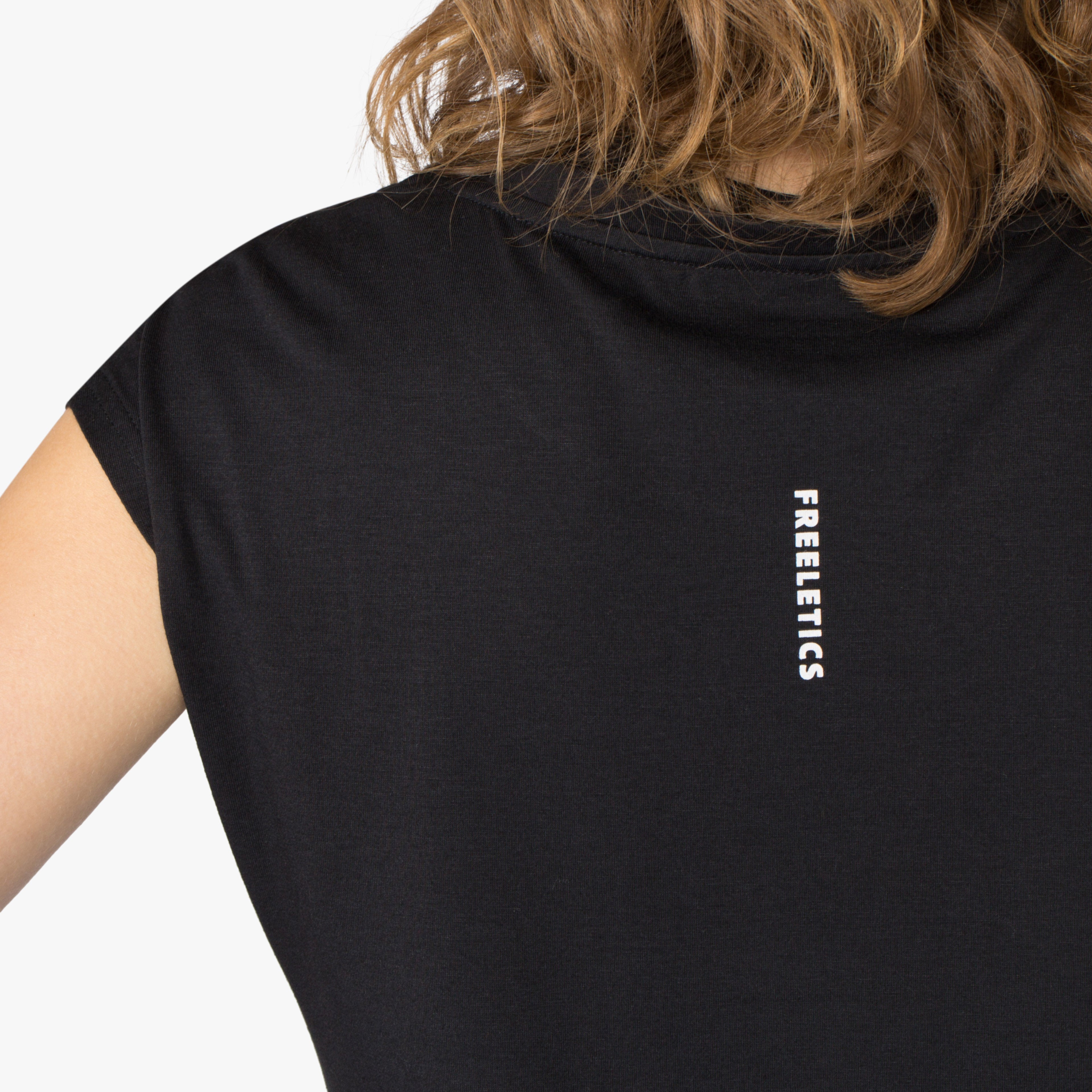 Performance hexagon T-shirt