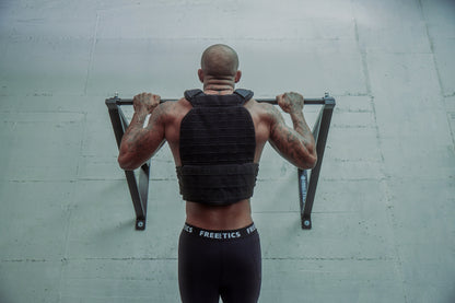 STÆDIUM by Freeletics Training Vest + Plates